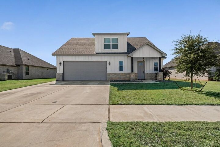 157 Crenshaw Court  Stephenville TX 76401 photo