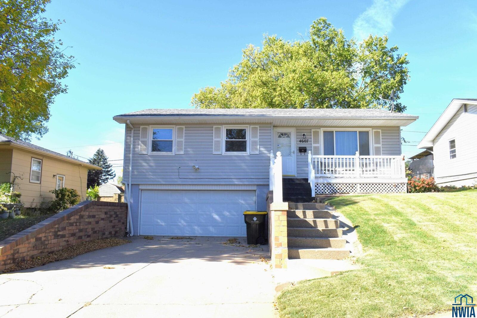 Property Photo: 4607 Polk Street IA 51108