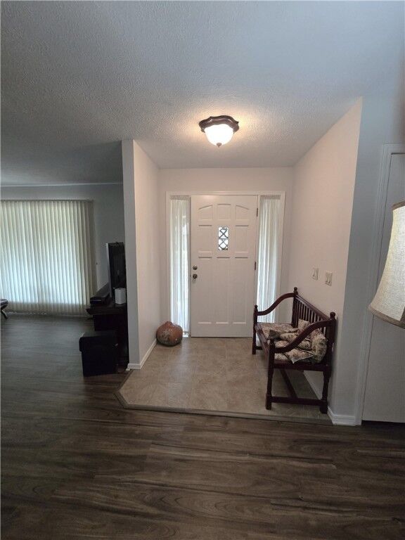 Property Photo: 204 Leatherwood Drive AR 72653