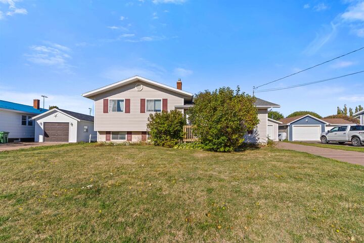 445 Myrtle Street  Summerside PE C1N 1X9 photo