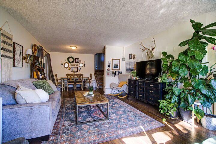 Property Photo:  664 49 Avenue W  AB T0L 0T0 