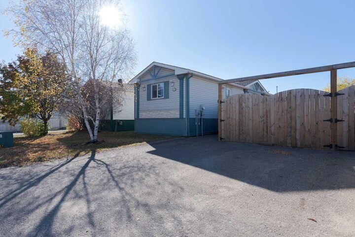 Property Photo: 148 McKinlay AB T9K 2M6