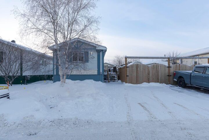 Property Photo:  148 McKinlay Crescent  AB T9K 2M6 