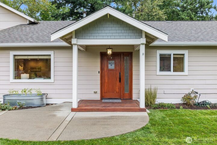 Property Photo: 12634 NE 95th Street WA 98033
