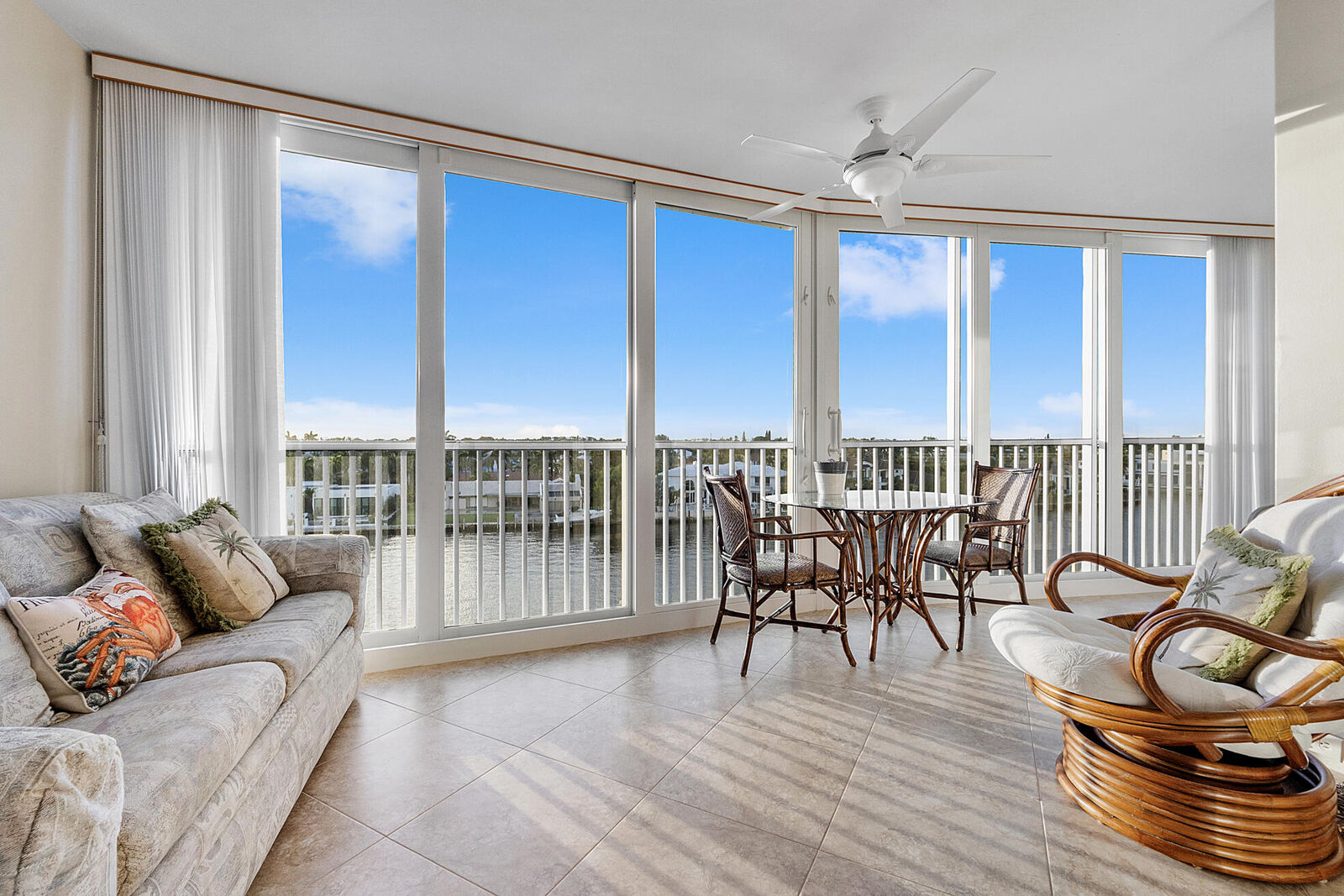 Property Photo: 3310 S Ocean Boulevard 629-D FL 33487