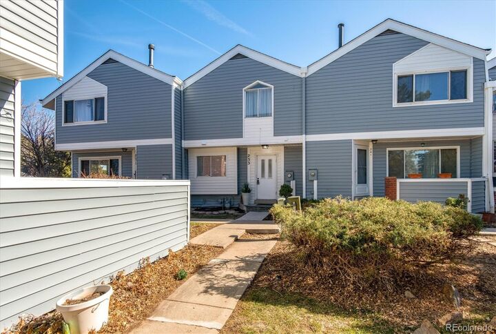 Property Photo:  233 S Nome Street  CO 80012 