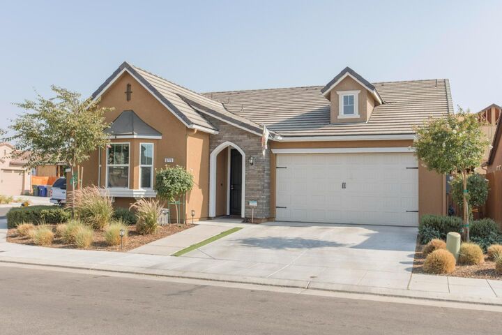 Property Photo: 3776 Saginaw Avenue CA 93619