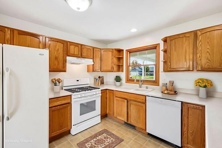 Property Photo:  2708 Omaha Drive  WI 53546 