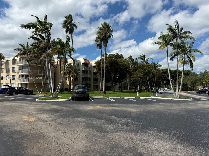 13100 SW 92nd Ave A-Ph7  Miami FL 33176 photo