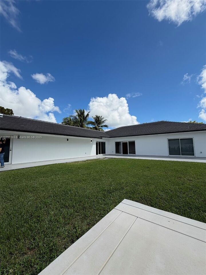 1200 SW 23rd Ct  Miami FL 33135 photo