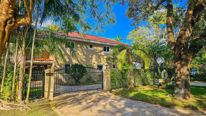 1543 Dorado Ave  Coral Gables FL 33146 photo
