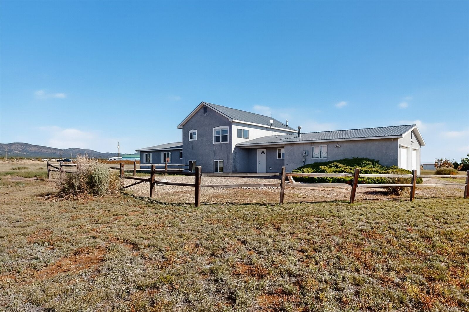 Property Photo: 1 Trinity Ct NM 87056