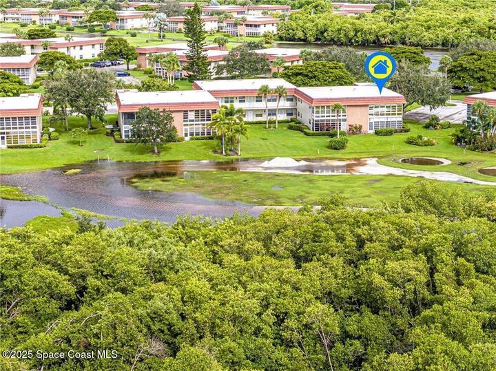 Property Photo:  69 Royal Oak Court  FL 32962