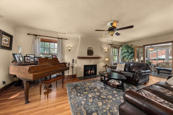 Property Photo: 2825 S Wall St WA 99203