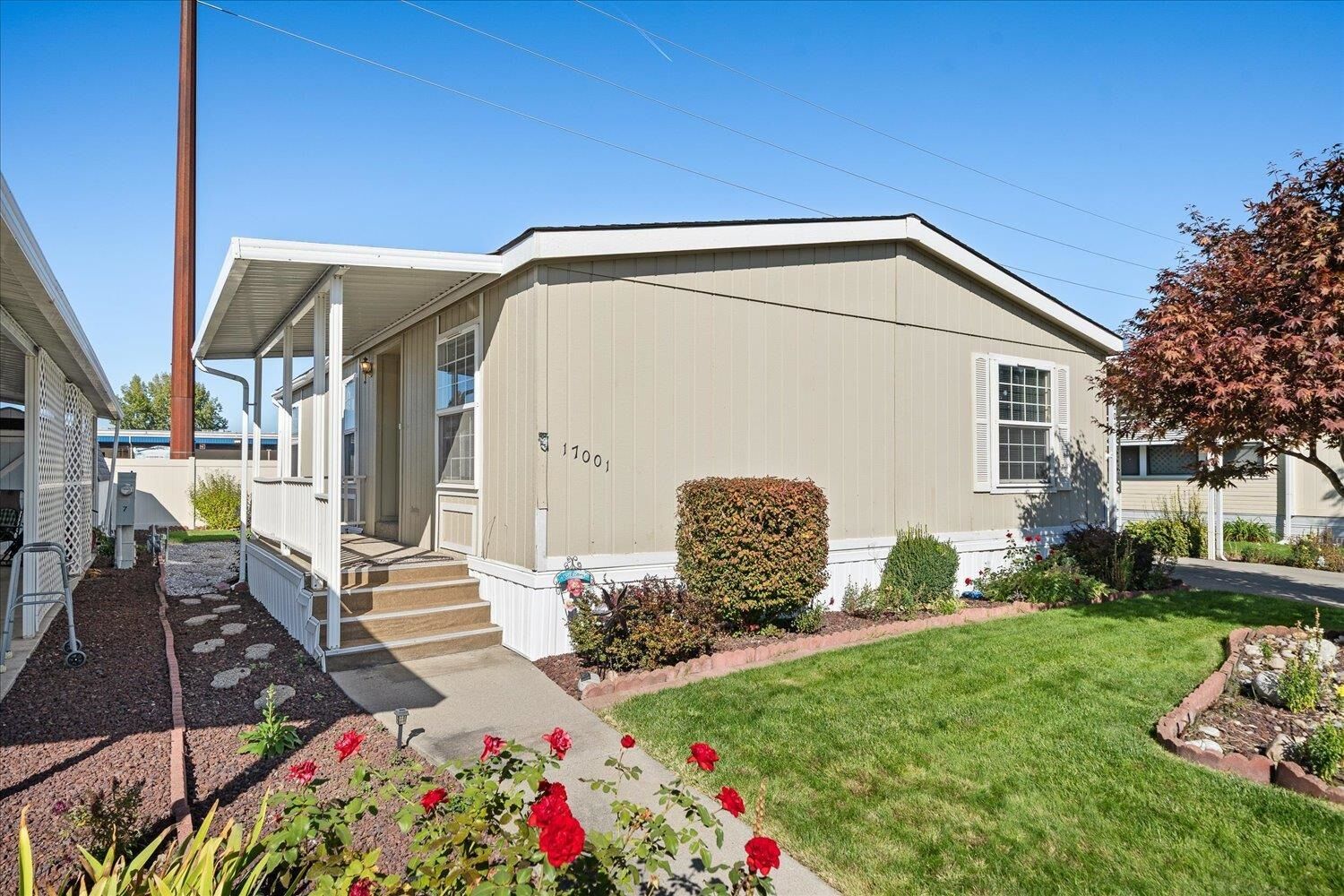 Property Photo: 17001 E Meadowbrook Ln #6 WA 99016