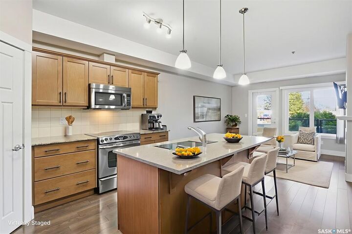 Property Photo: 1010 Ruth Street 110 SK S7J 4M9