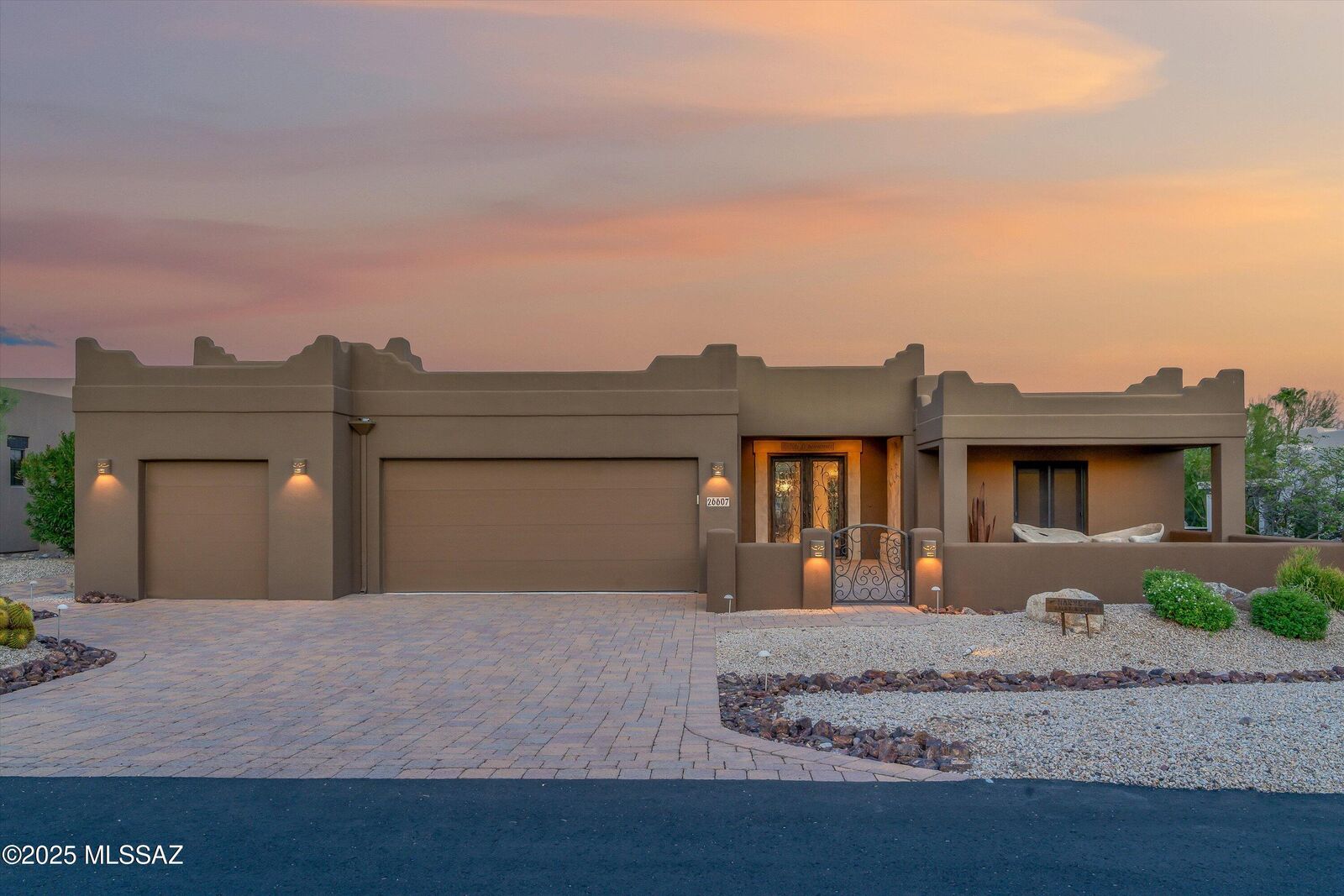 Property Photo:  26607 N Avenida Del Ray  AZ 85263