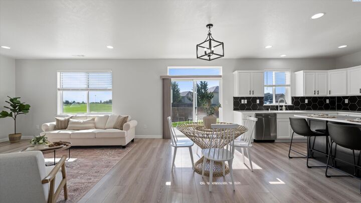 Property Photo: 3063 S Dawes Pl WA 99338