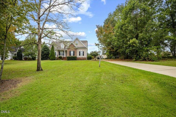 Property Photo: 280 Dell Meadows Place NC 27524