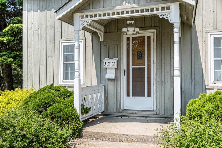Photo de la propriété: 122 Chambers Street ON K7A 2Z3