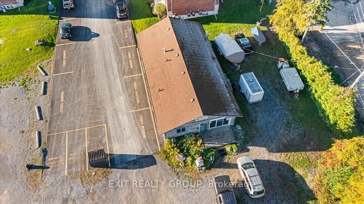 Property Photo: 101 Harbour Street ON K0K 1H0