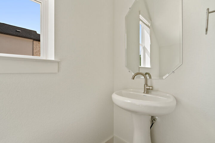 Property Photo:  2000 Kit Circle  TX 78758 