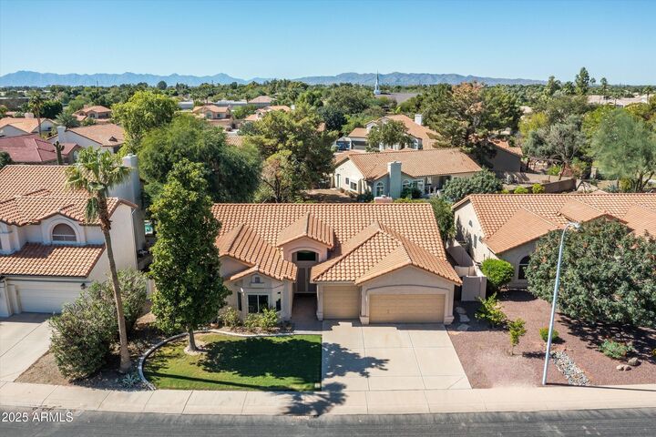 Property Photo:  590 N Cholla Street  AZ 85224