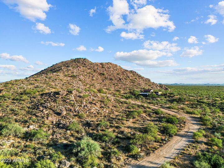 Property Photo:  23325 W Gold Dollar Trail -  AZ 85332