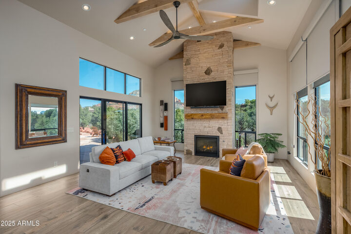 Property Photo: 31 Feather Way AZ 86336