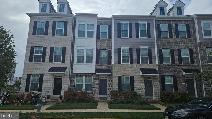 Property Photo: 9072 Fox Stream Way MD 20772