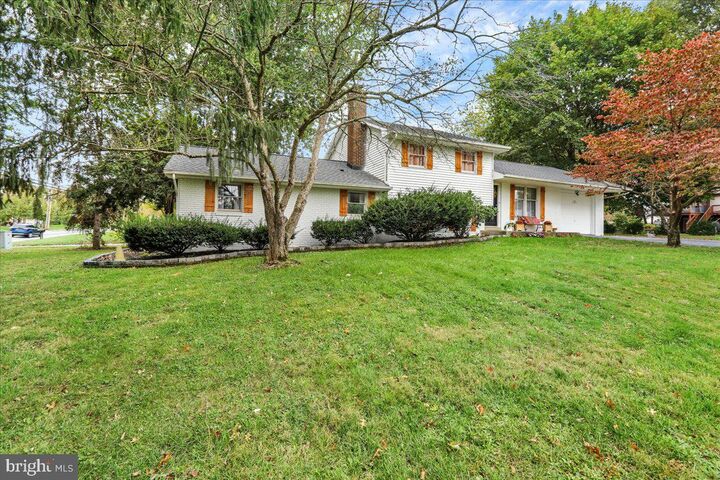 Property Photo: 1 Bradford Street PA 17078