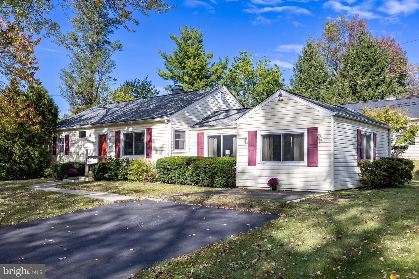 Property Photo: 103 Fairview Road PA 19301