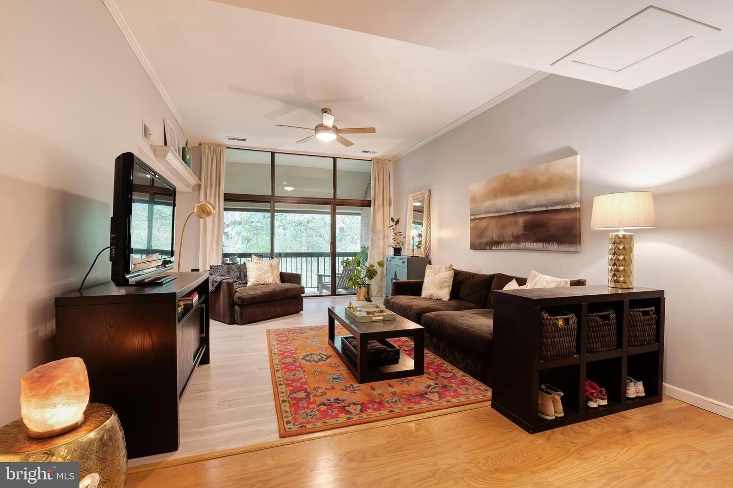 Property Photo: 1670 Parkcrest Circle 3B/300 VA 20190