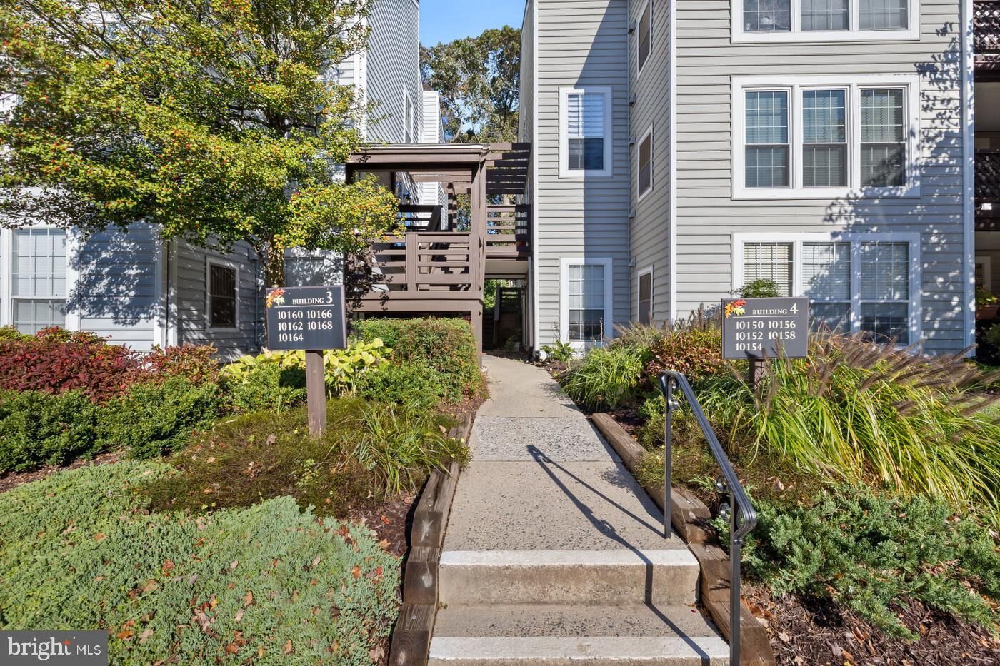 Property Photo: 10164 Oakton Terrace Road VA 22124