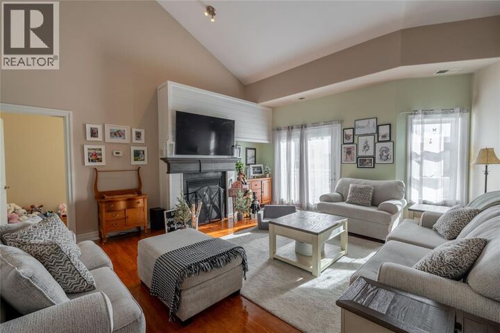 Photo de la propriété:  1550 Venetian Boulevard 310  ON N7T 0A4 