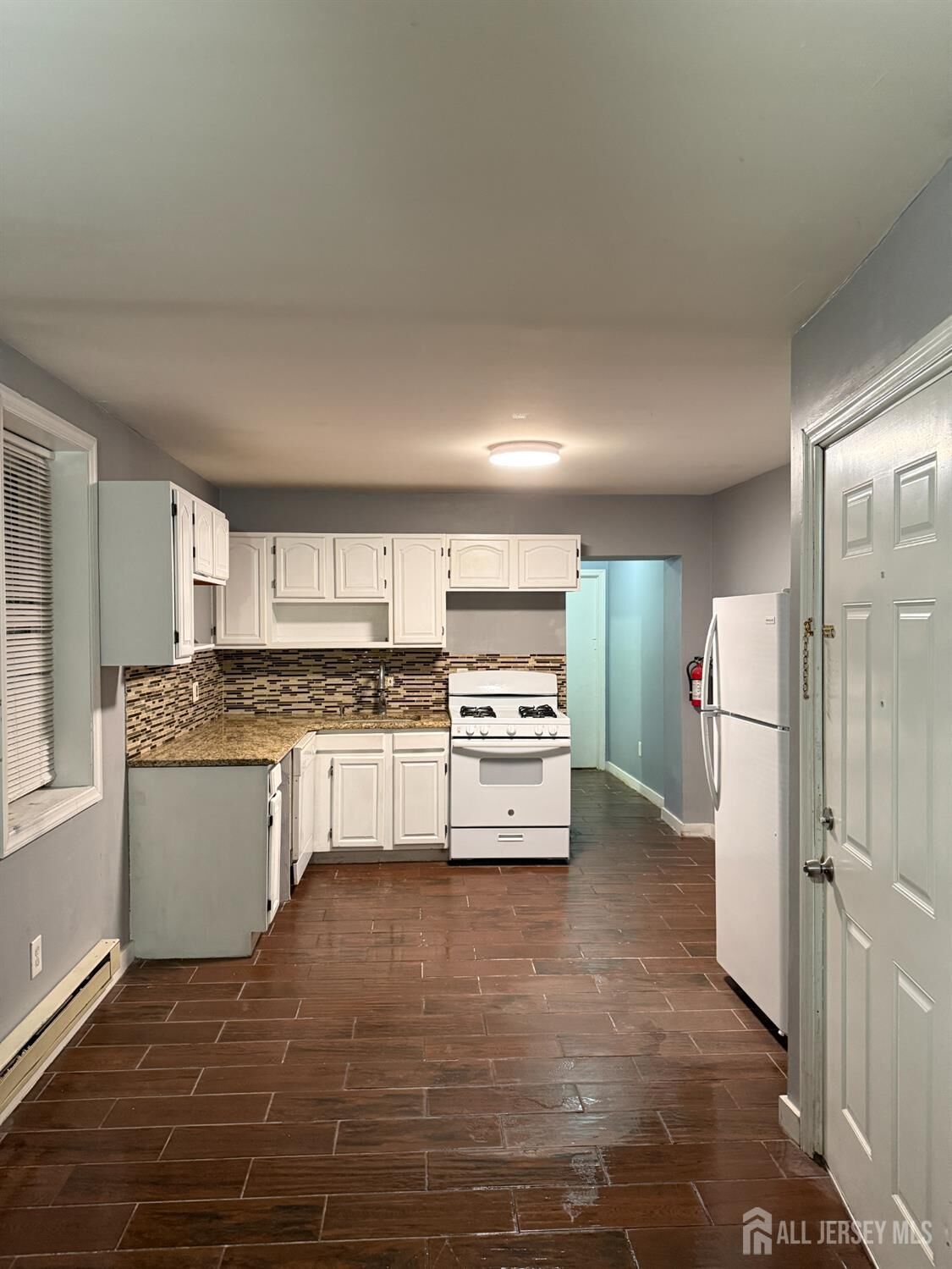 Property Photo: 600 N 6th Street N 1103 NJ 07107