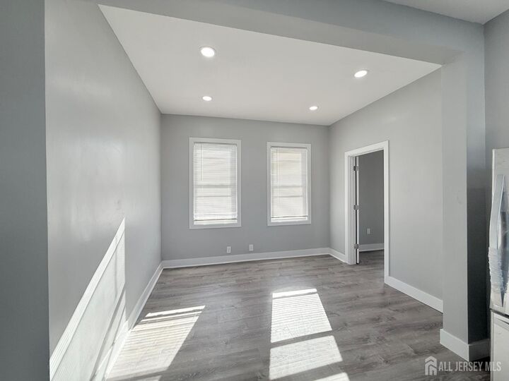 Property Photo:  46 Hayward Avenue 2  NJ 07008