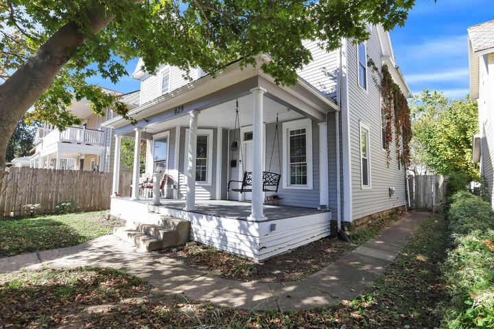 Property Photo: 629 E Wheeling Street OH 43130