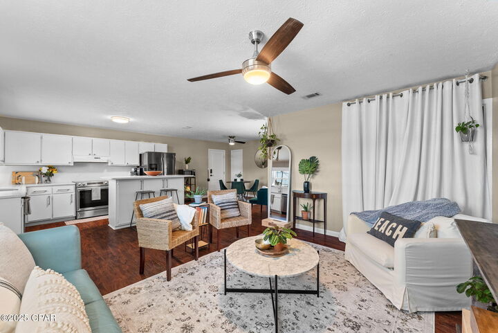 Property Photo:  21312 Hilltop Avenue Avenue  FL 32413 