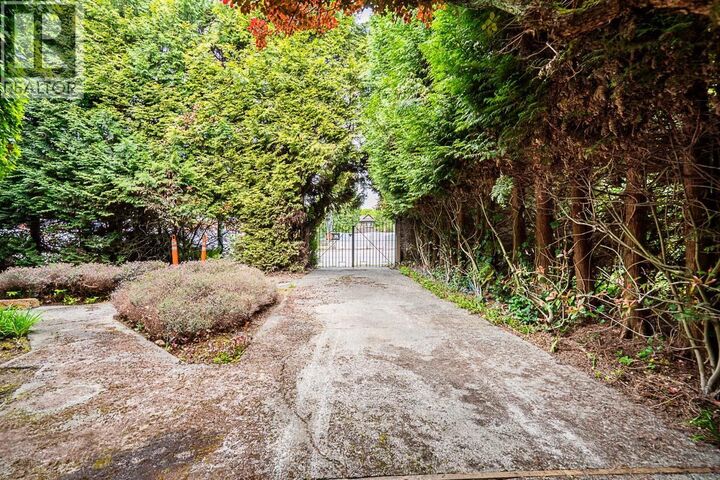 Property Photo:  6138 Granville Street  BC V6M 3E3 