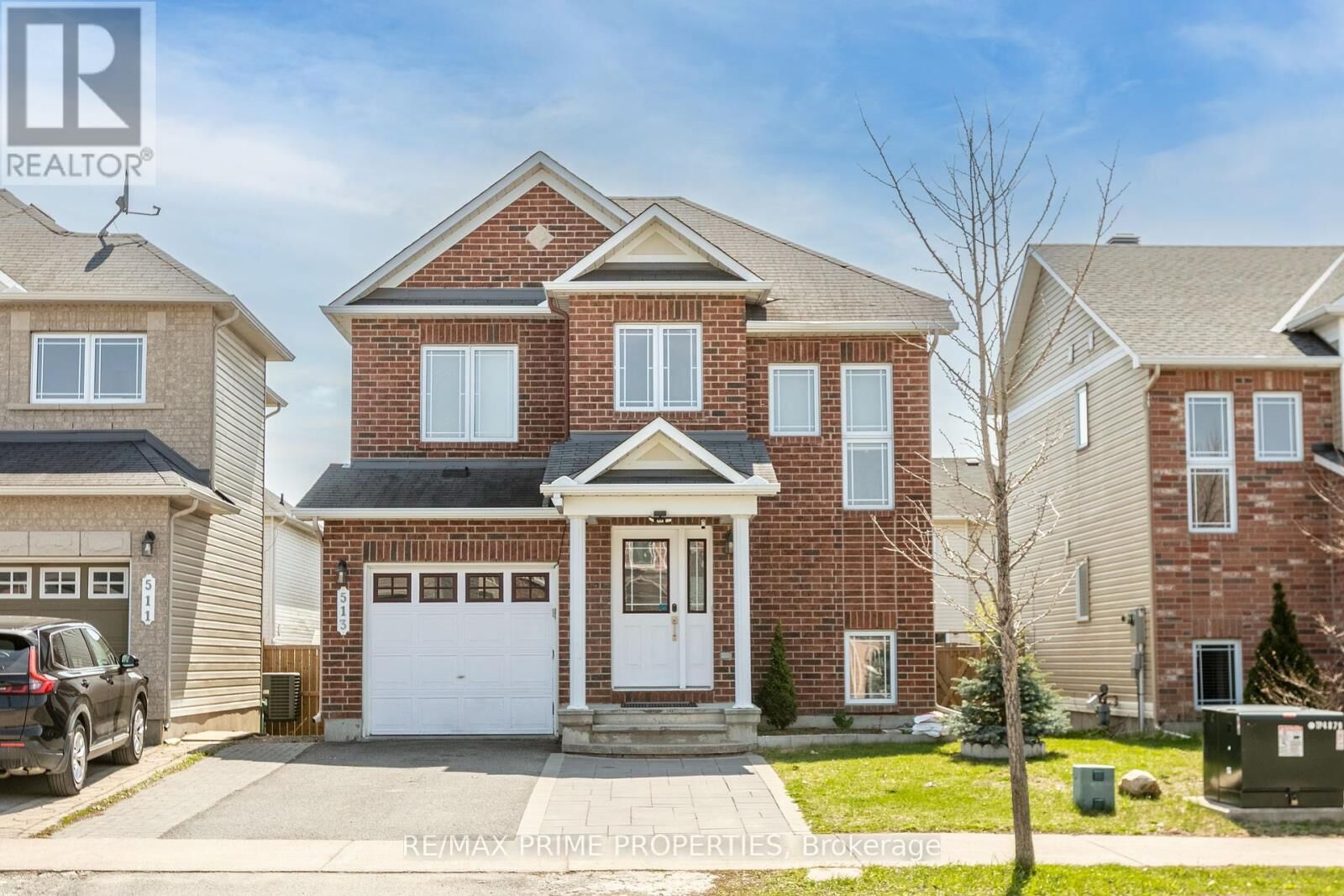 Property Photo:  513 Paul Metivier Drive  ON K2J 0H4 