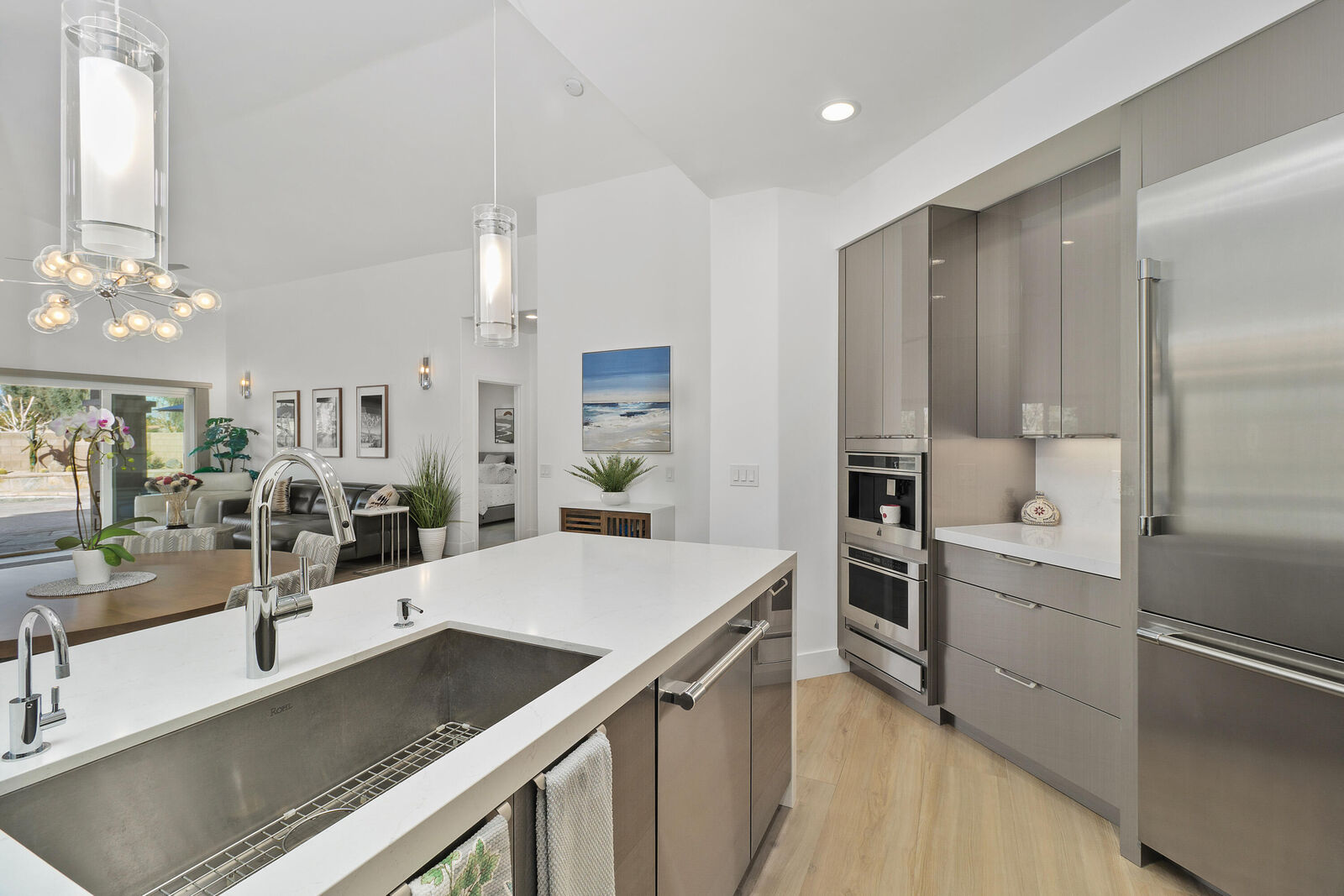 Property Photo:  45703 Crosswater Street  CA 92201 