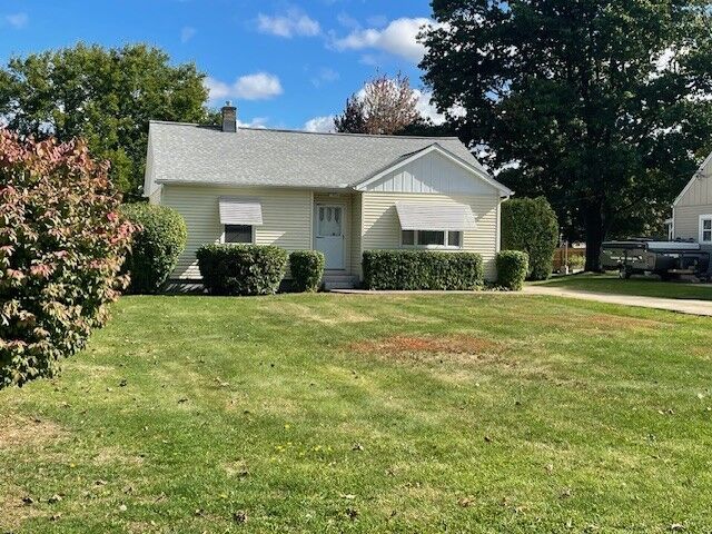 Property Photo: 1035 Northgate Drive PA 16505