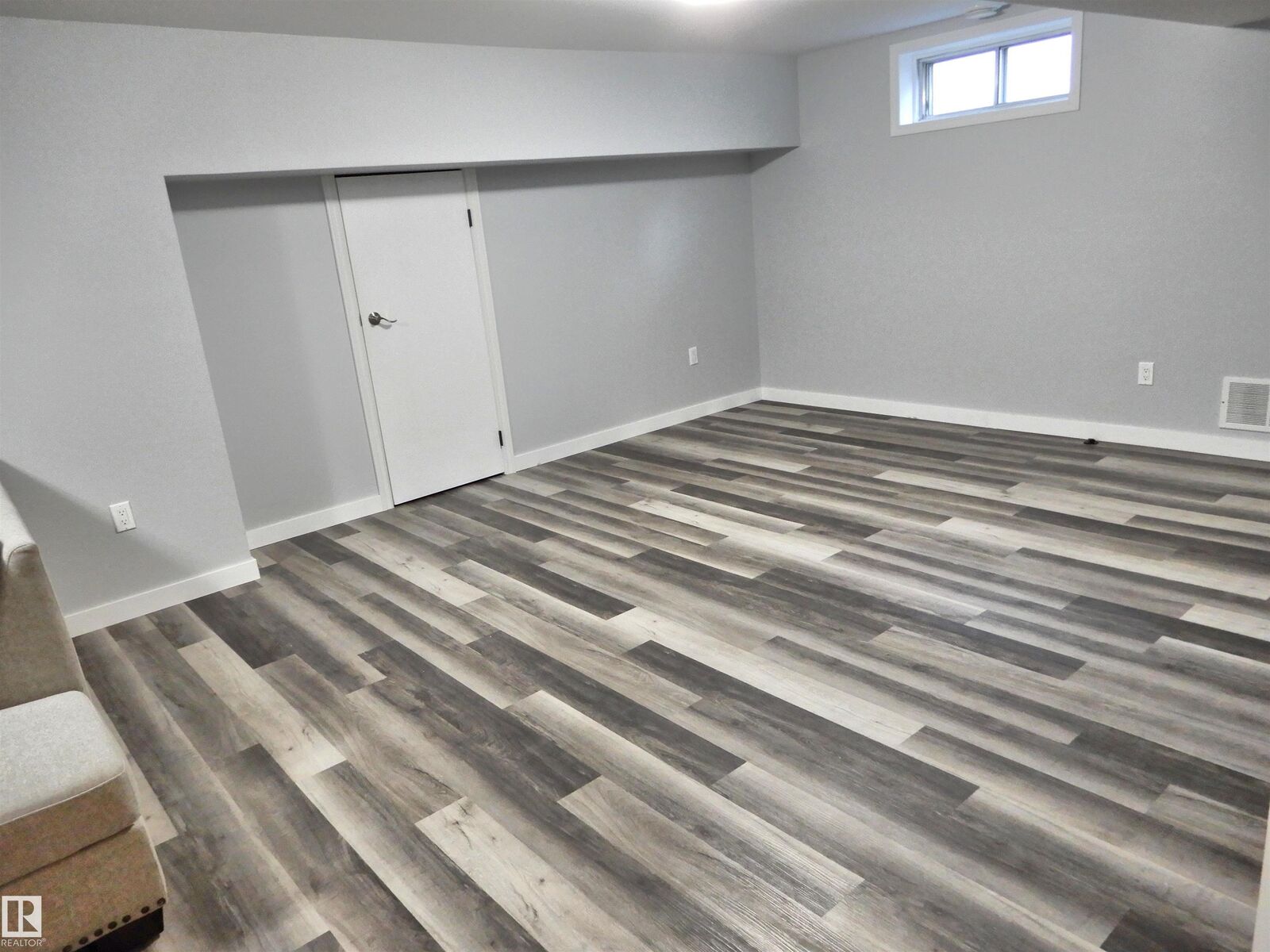 Property Photo:  18617 62B Avenue NW  AB T5T 2S8 