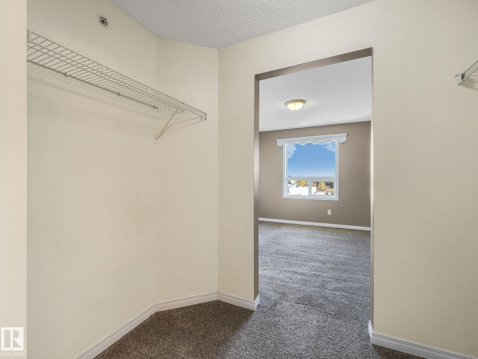 Property Photo:  1520 Hammond Gate NW 423  AB T6M 0J4 