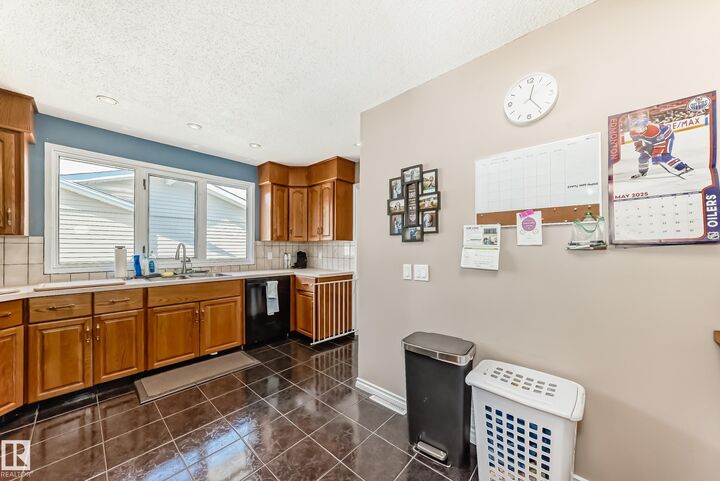 Property Photo:  43 Groveland Road  AB T8A 3G7 