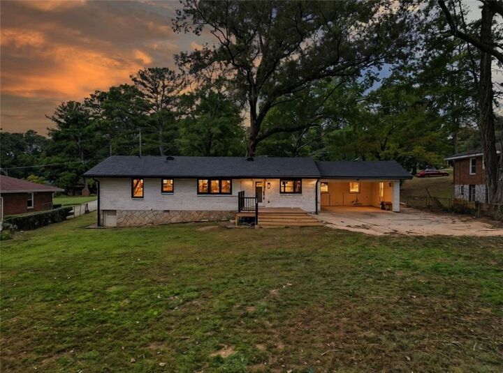 Property Photo:  1971 Honeysuckle Lane SW  GA 30311 