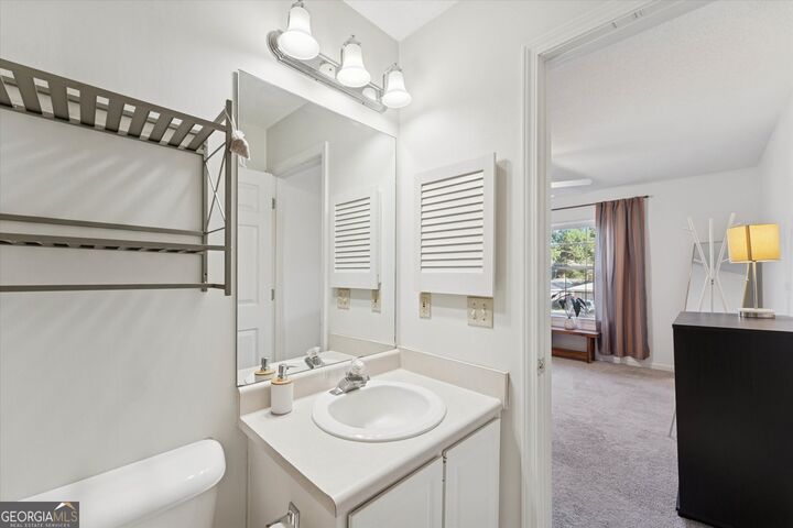 Property Photo: 211 Edgewater Road Apt 49 GA 31406