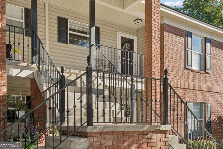 Property Photo:  211 Edgewater Road Apt 49  GA 31406 
