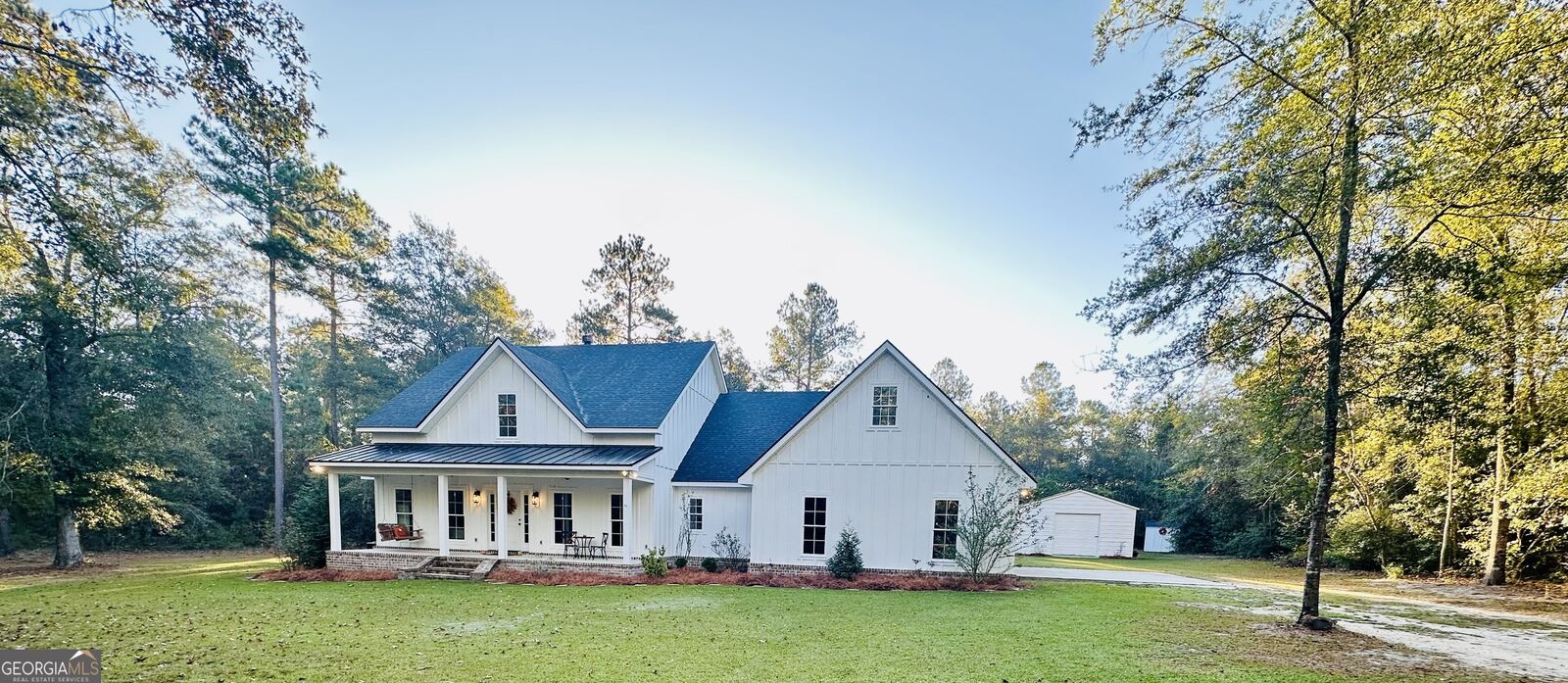 Property Photo: 2820 Southern Manor Road GA 30439